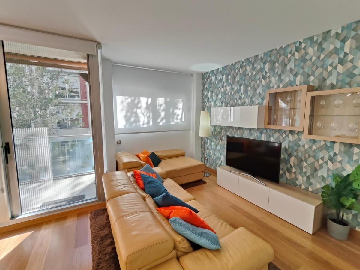 Family Apartment Forum Barcelona Eksteriør bilde